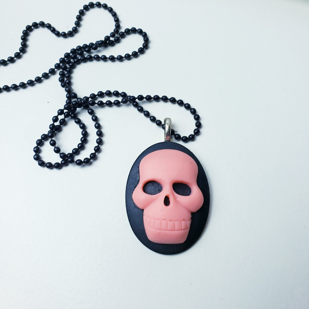Lg Pink And Black Skull Cameo Necklace